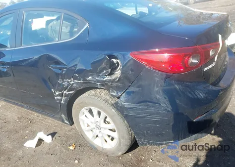 2016 Mazda Mazda3 I Sport z USA, uszkodzony, nr VIN JM1BM1U78G1310752